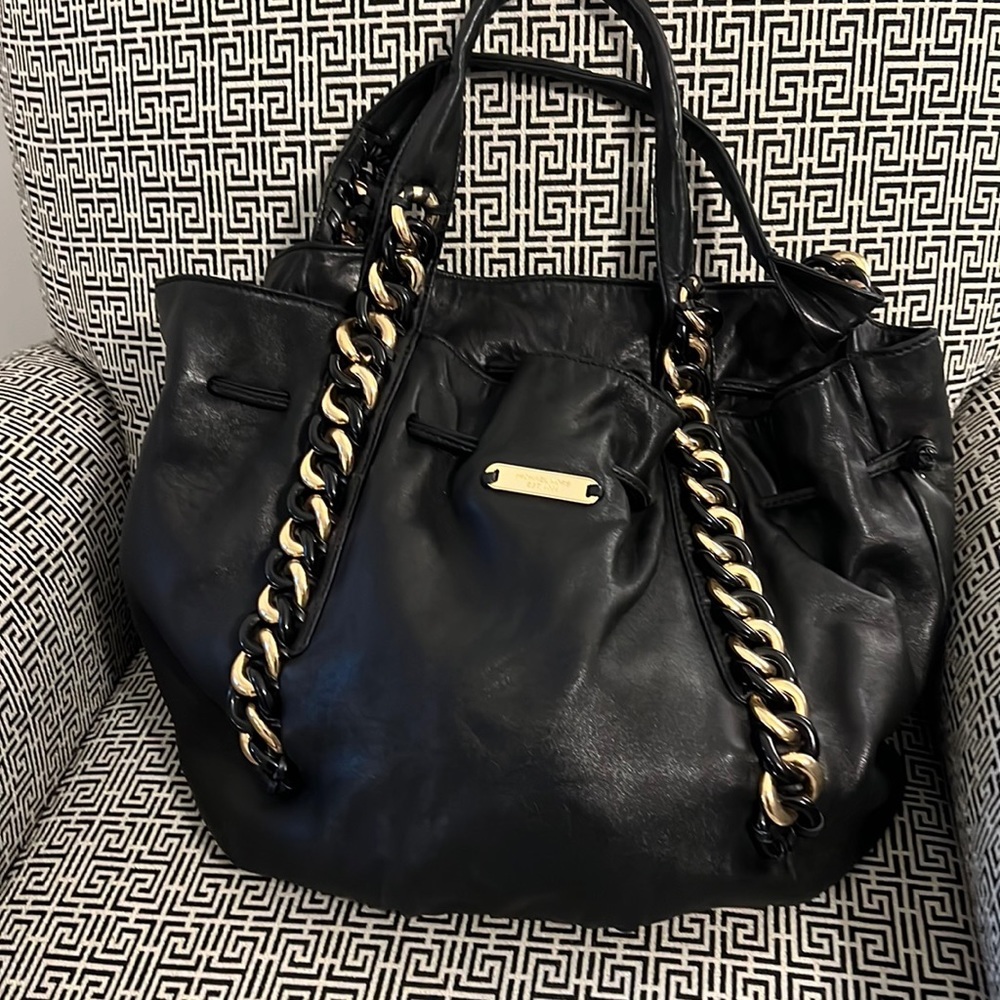 Michael Kors black leather purse‎ black and gold chain detail